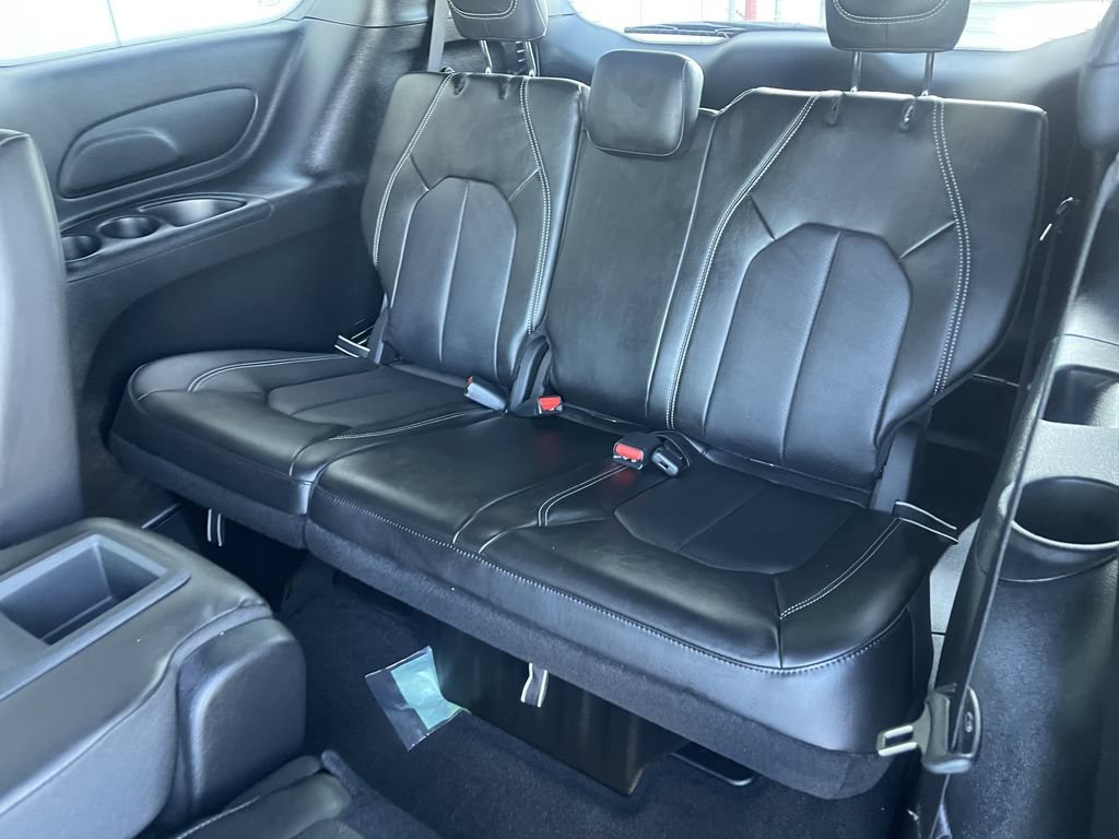 New 2026 Chrysler Pacifica Select FWD image 22