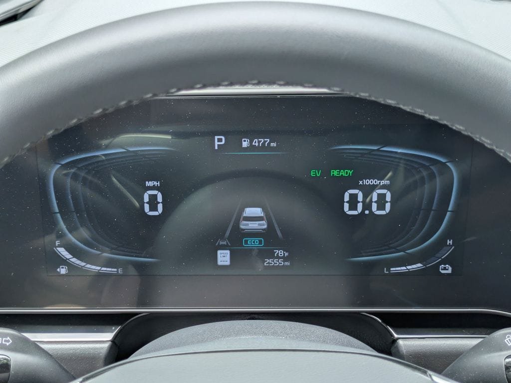 Used 2025 Kia Niro EX FWD image 27