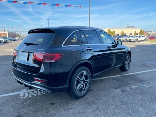 Used 2021 Mercedes-Benz GLC 300 4MATIC w/ AMG Line image 5