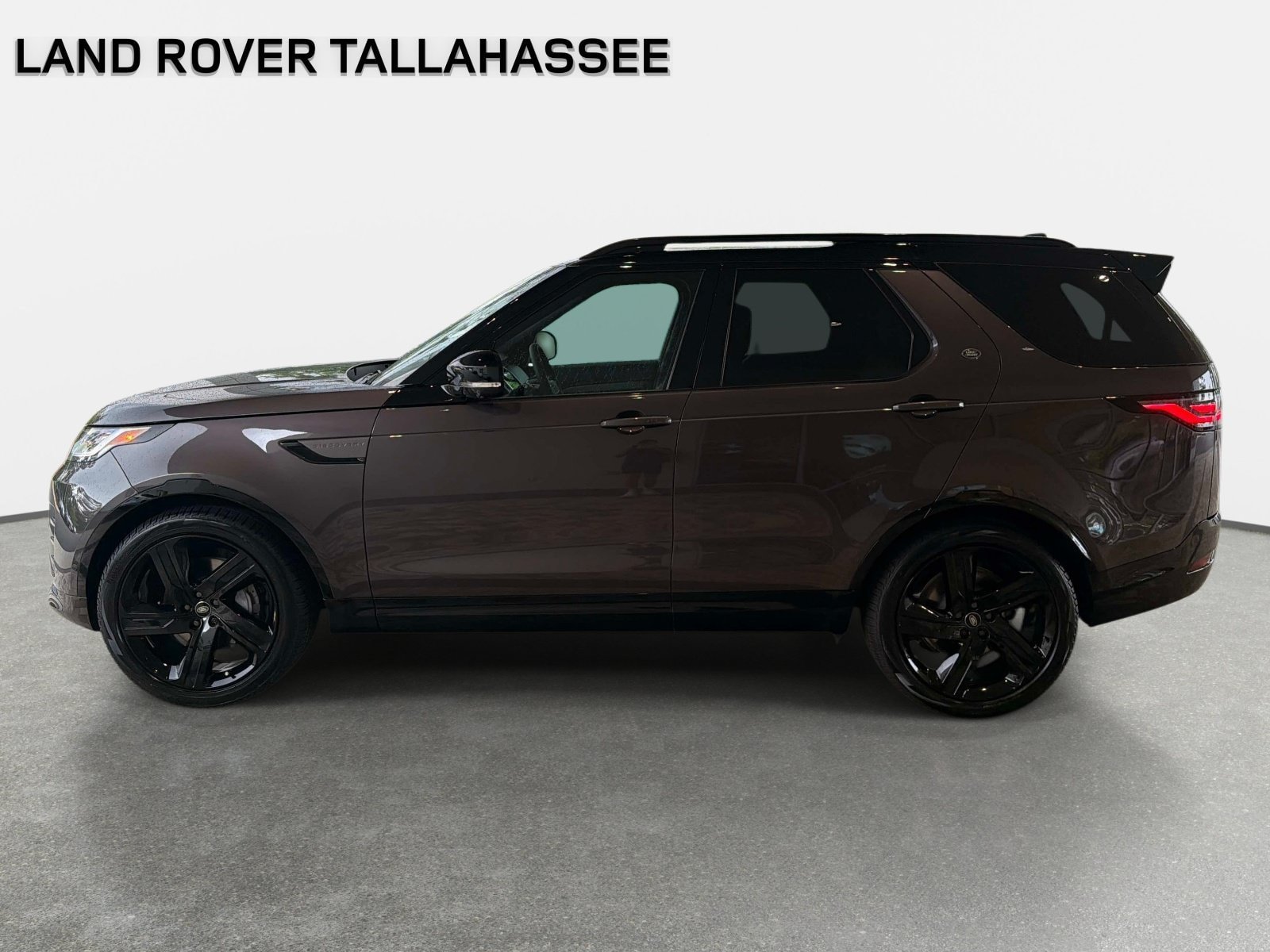 New 2026 Land Rover Discovery Dynamic SE AWD/4WD image 8