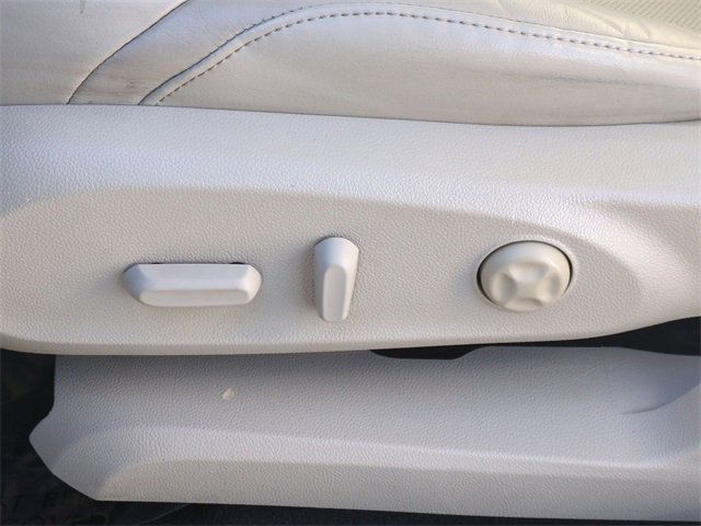 Used 2019 Buick Envision Essence image 12