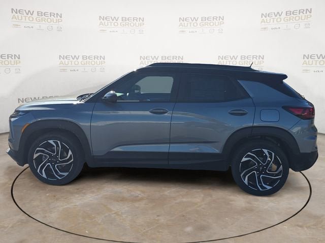 New 2026 Chevrolet TrailBlazer RS w/ Convenience Package FWD image 2