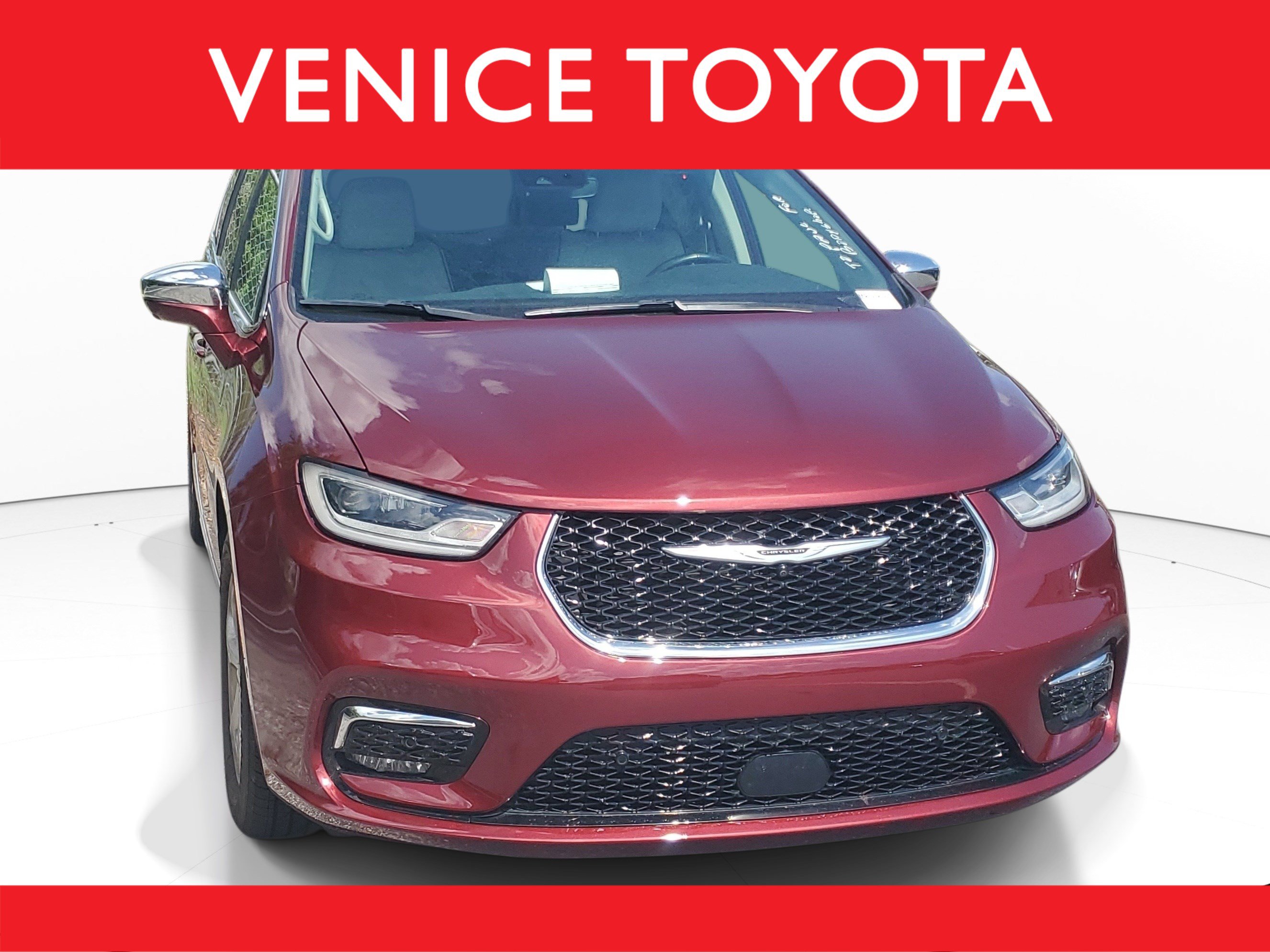 Used 2021 Chrysler Pacifica Limited w/ Premium & Safety Sphere Group AWD/4WD image 1