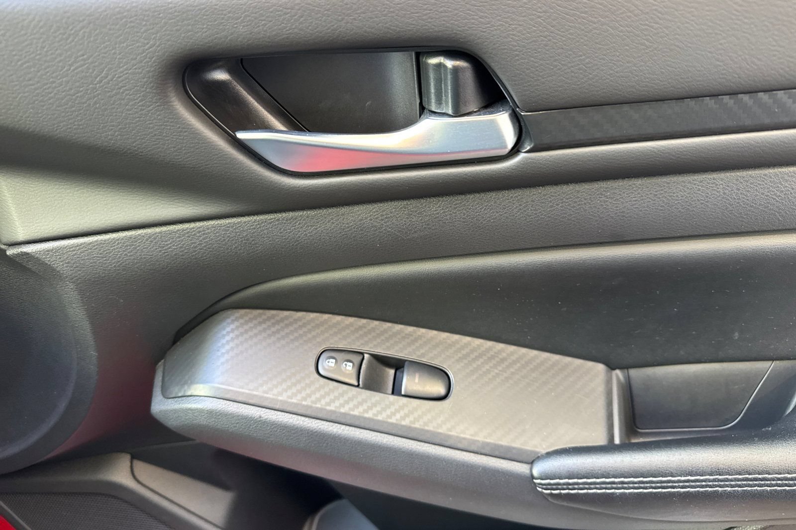 Certified 2025 Nissan Altima 2.5 SV FWD image 19