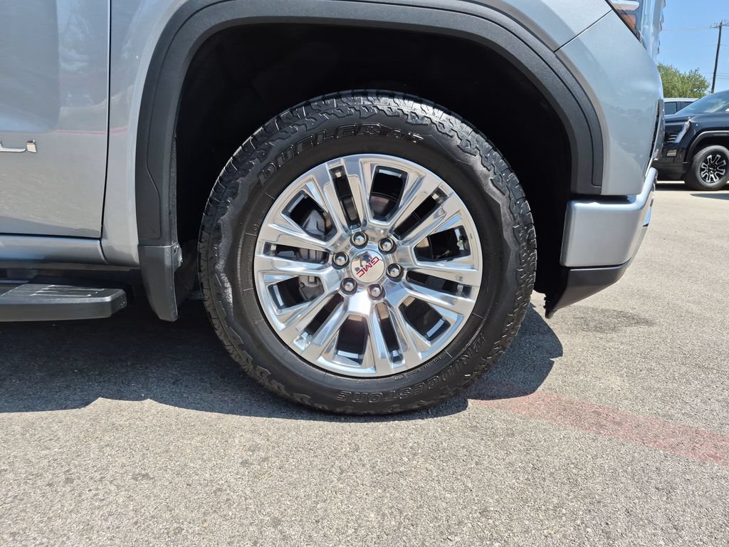 Used 2025 GMC Sierra 1500 Denali AWD/4WD image 18