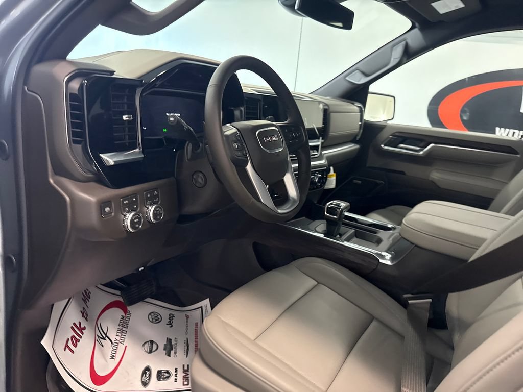 New 2026 GMC Sierra 1500 SLT w/ SLT Premium Plus Package AWD/4WD image 11