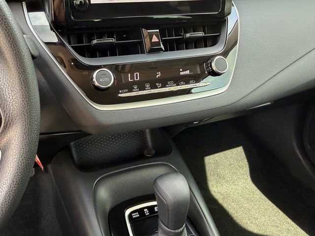 Used 2024 Toyota Corolla LE image 23