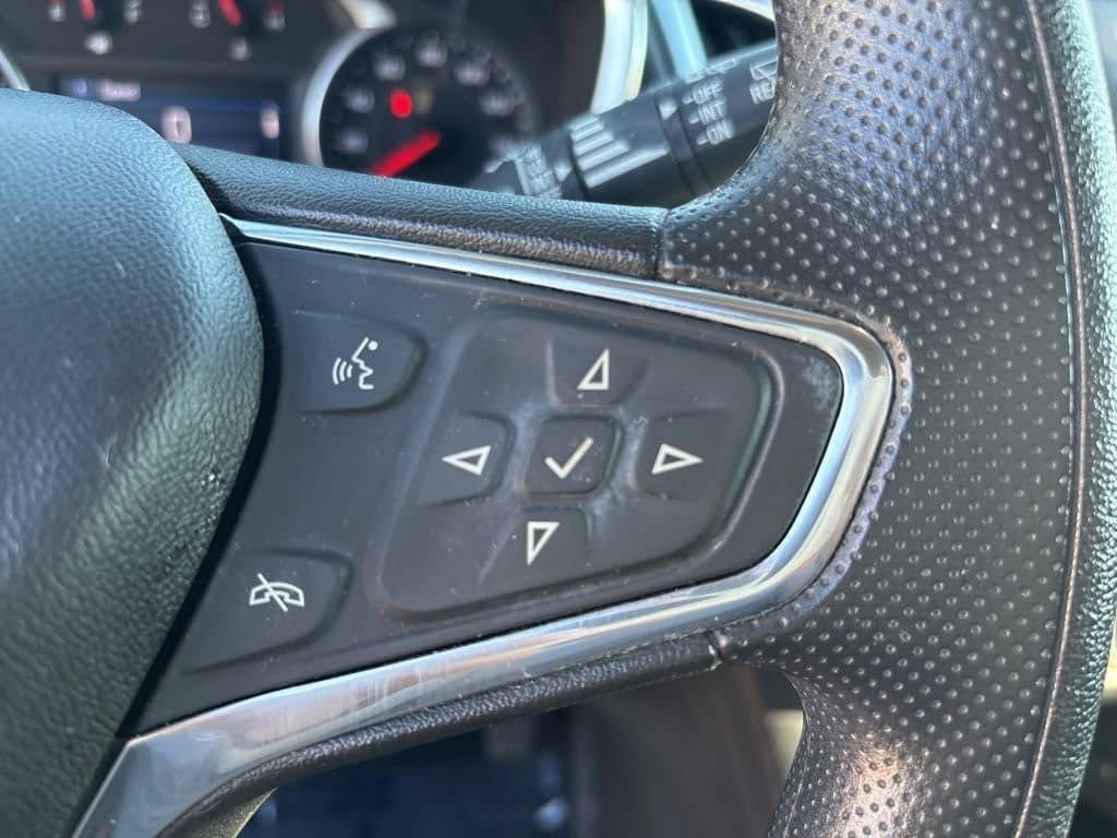 Used 2020 Chevrolet Equinox LT image 24