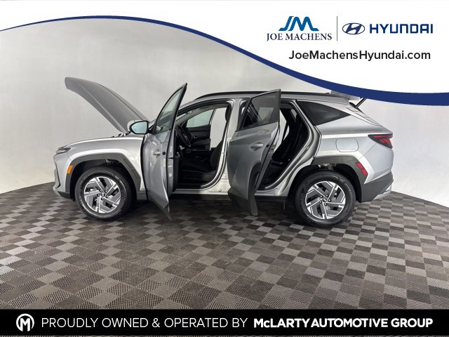 Certified 2025 Hyundai Tucson Blue image 9