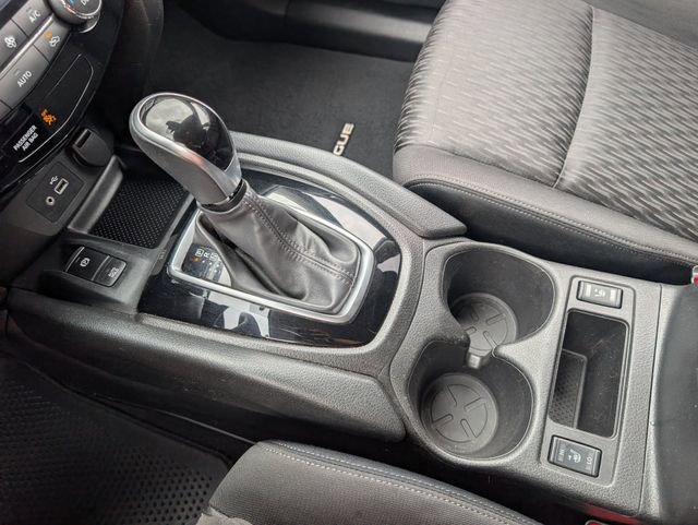 Used 2019 Nissan Rogue SV w/ Premium Package image 17