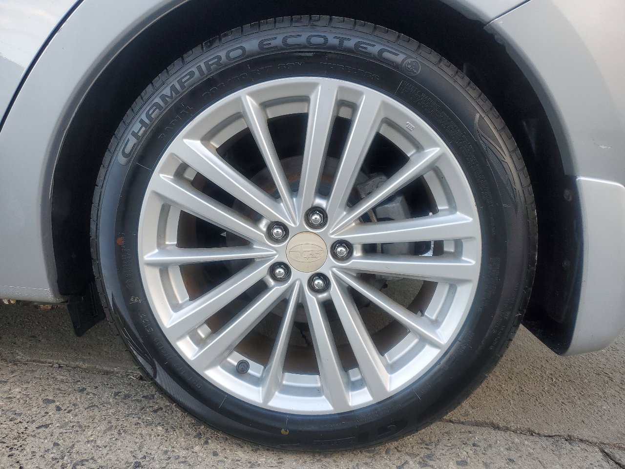 Used 2014 Subaru Impreza 2.0i Premium image 40