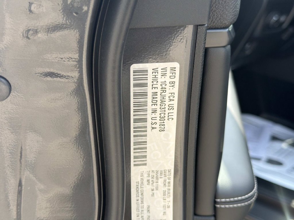 New 2026 Jeep Grand Cherokee Laredo AWD/4WD image 30