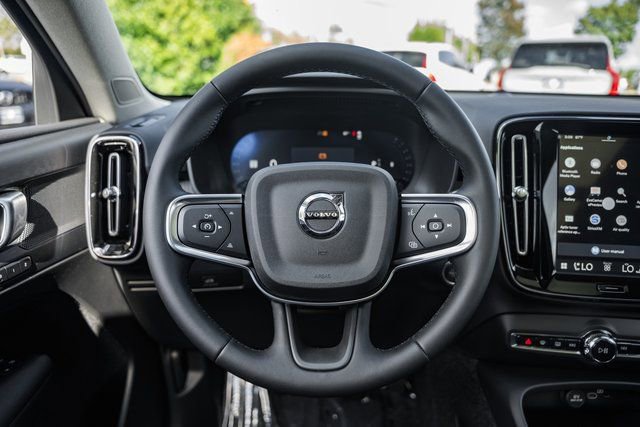 Used 2026 Volvo XC40 B5 Plus w/ Protection Package Premier image 29