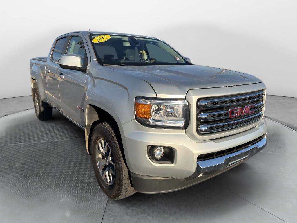Used 2015 GMC Canyon SLE image 3