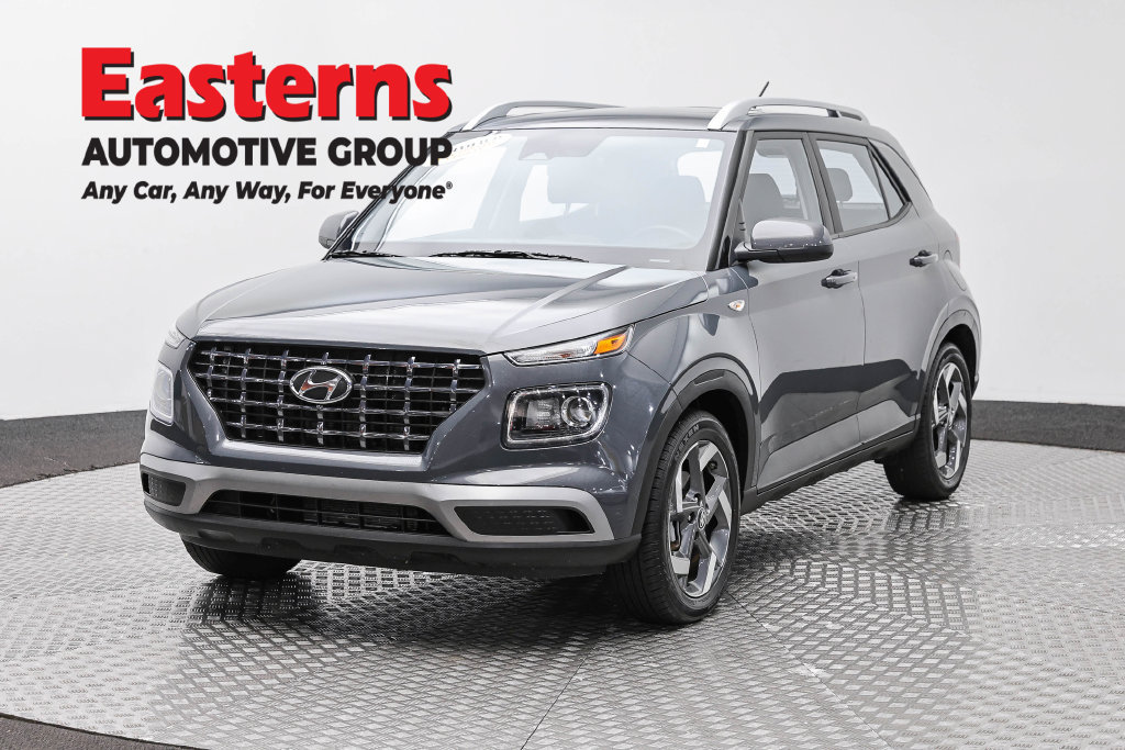 Used 2025 Hyundai Venue SEL