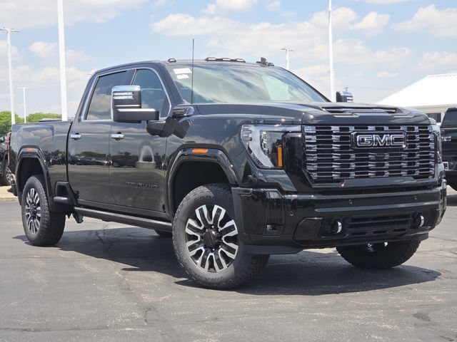 New 2026 GMC Sierra 3500 Denali Ultimate w/ LPO, Black Badging Package AWD/4WD image 2