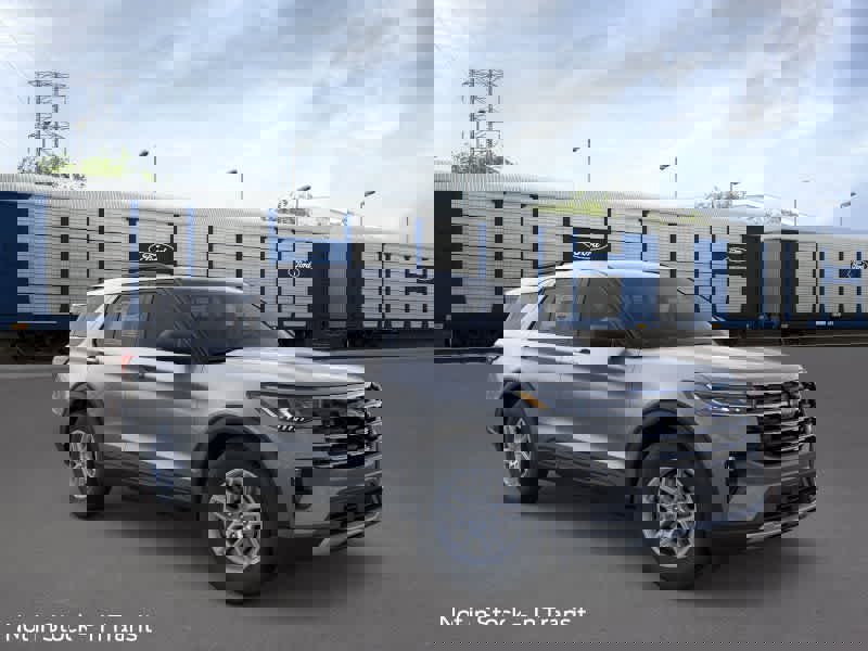 New 2026 Ford Explorer Active image 7