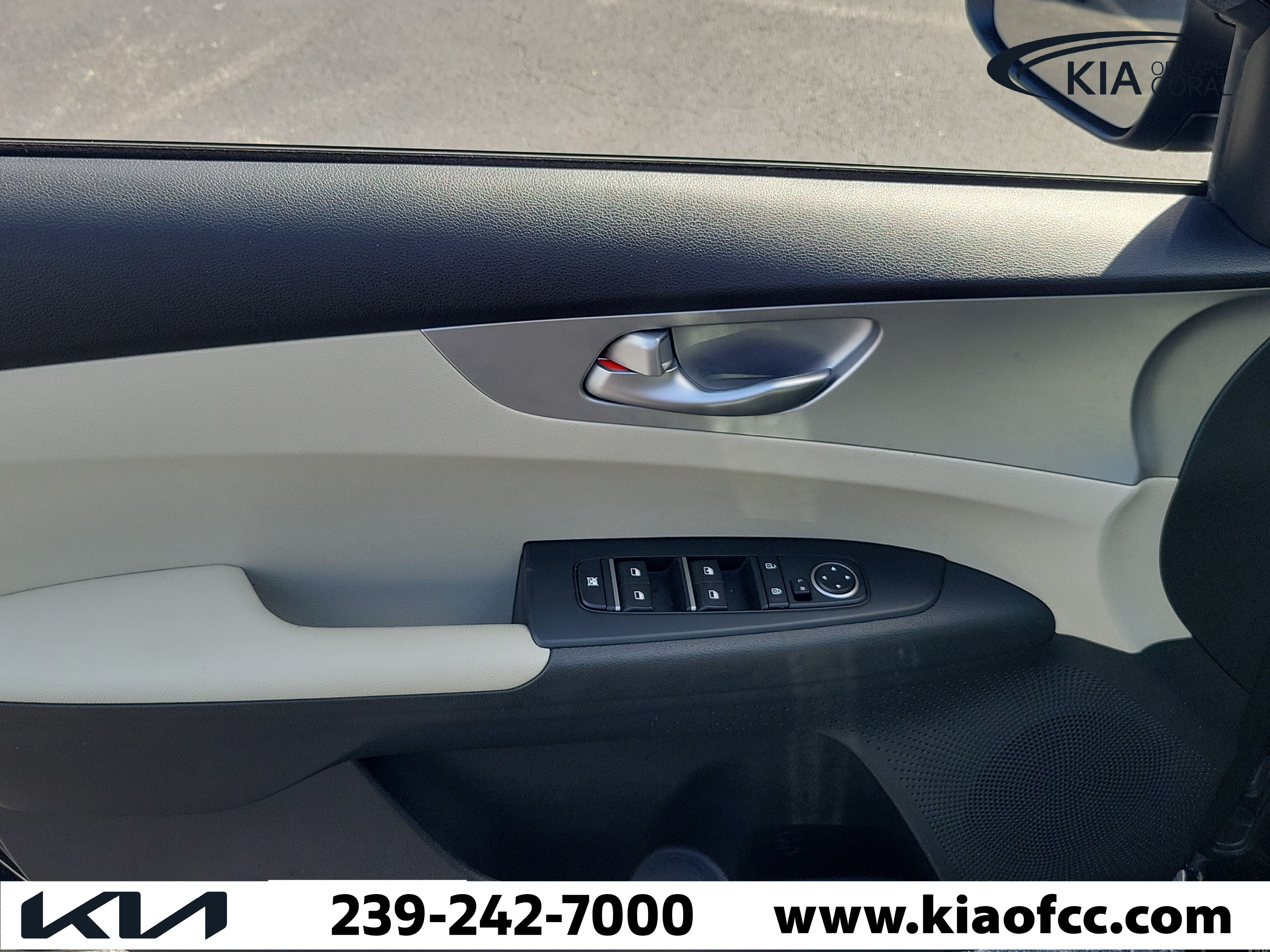 Certified 2023 Kia Forte LXS w/ LXS Technology Package FWD image 24