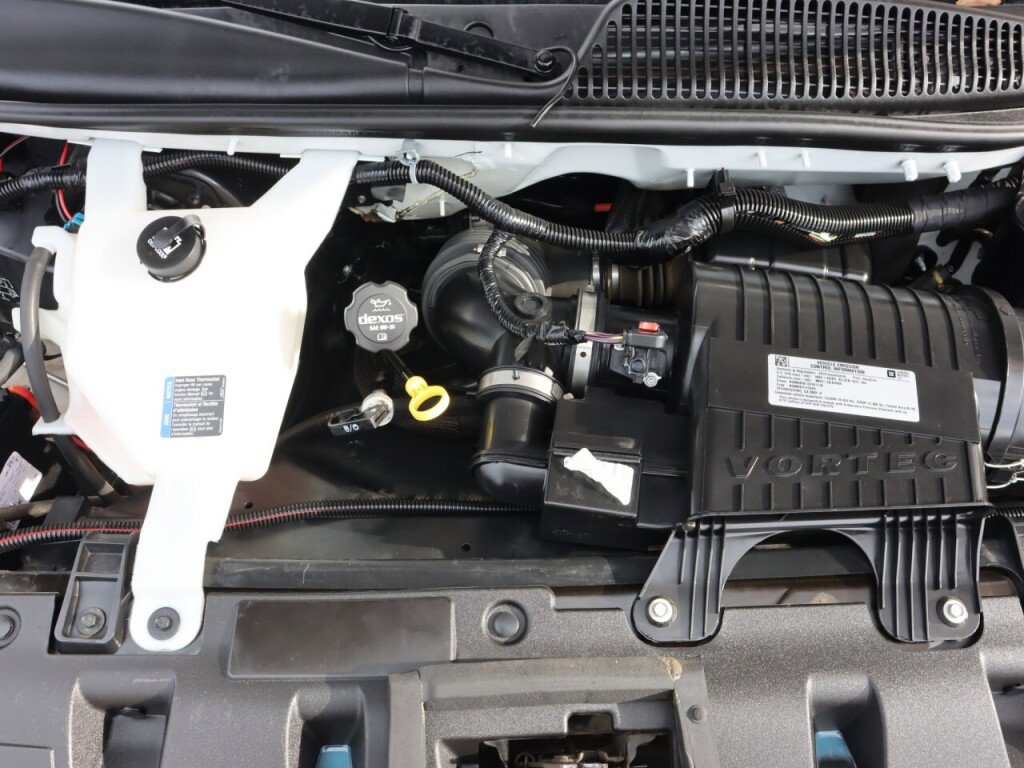 Used 2019 GMC Savana 3500 Extended w/ Driver Convenience Package image 31