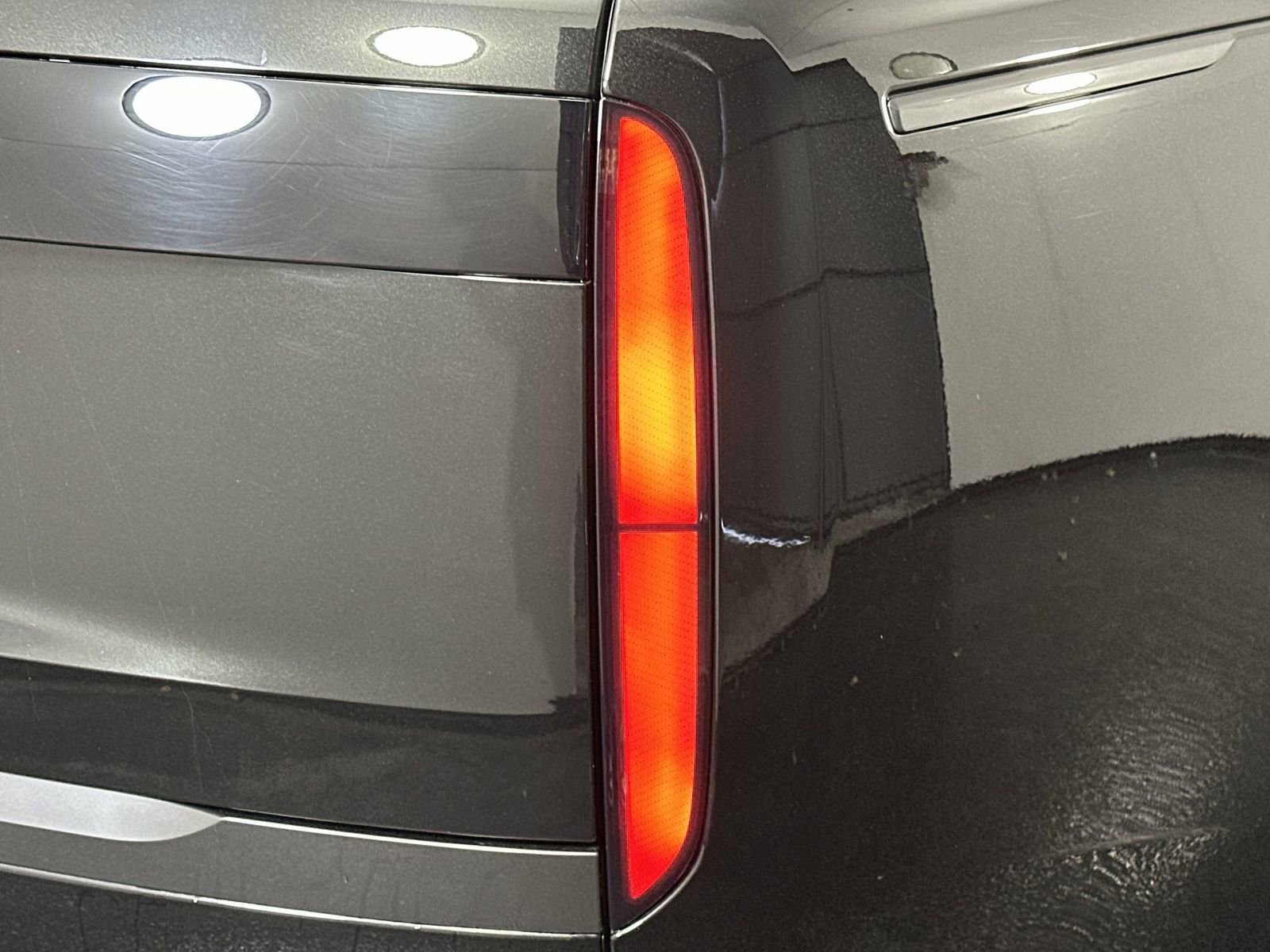 Used 2024 Land Rover Range Rover Long Wheelbase SE image 26