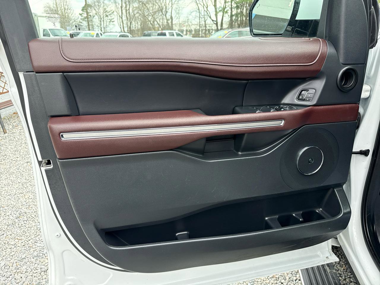 Used 2023 Ford Expedition Max Limited AWD/4WD image 14