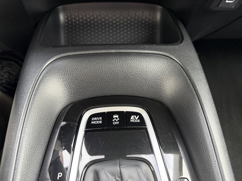 Certified 2025 Toyota Corolla LE image 23