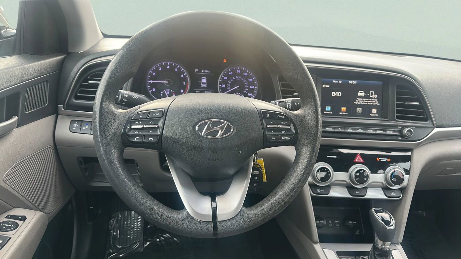 Used 2019 Hyundai Elantra SEL image 19