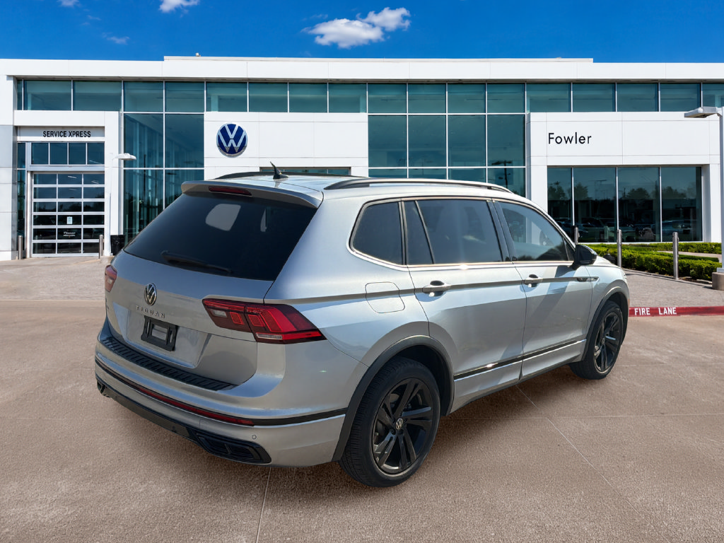 Used 2023 Volkswagen Tiguan SE R-Line FWD image 5