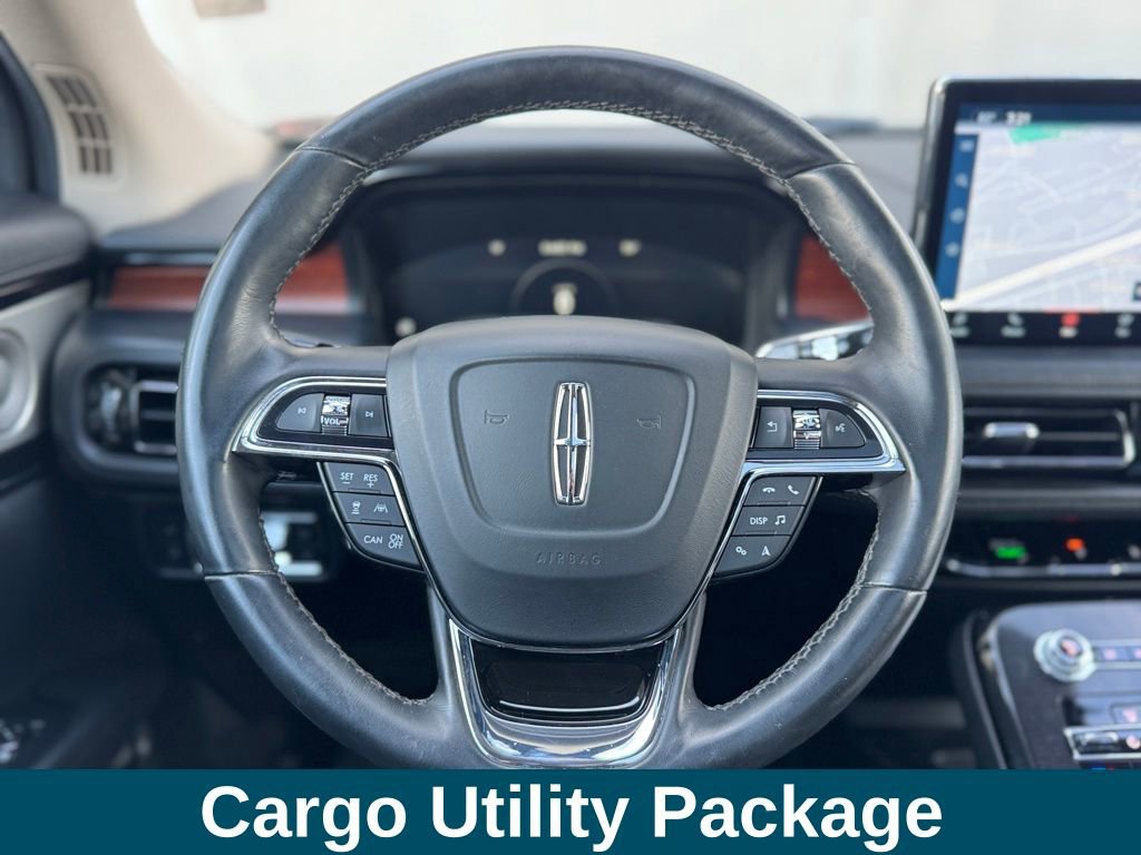 Used 2022 Lincoln Nautilus Reserve w/ Equipment Group 202A image 8