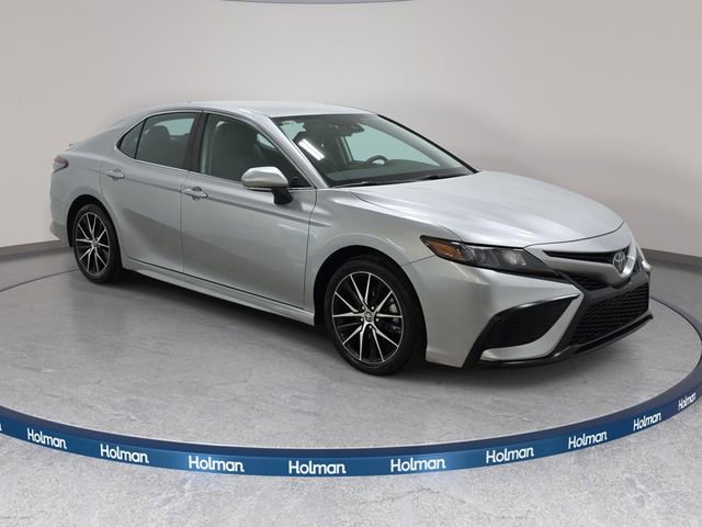 Certified 2023 Toyota Camry SE image 3
