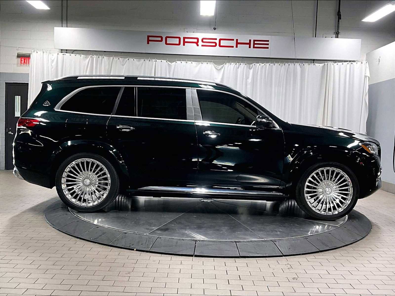 Used 2021 Mercedes-Benz Maybach GLS 600 4MATIC image 11