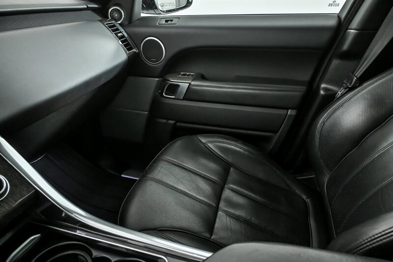 Used 2016 Land Rover Range Rover Sport HSE AWD/4WD image 36