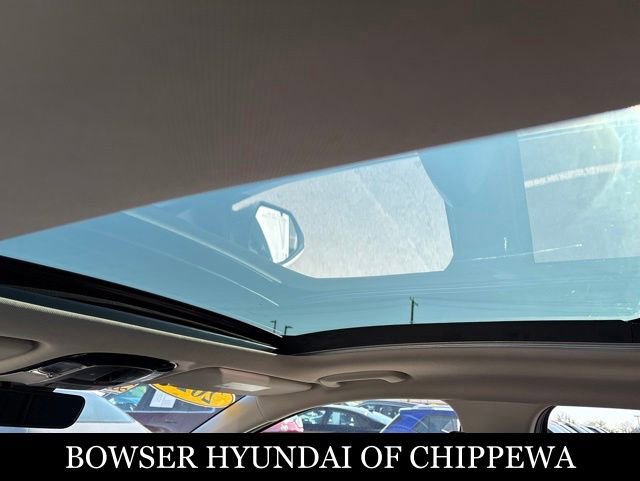 Certified 2023 Hyundai Tucson Limited AWD/4WD image 12