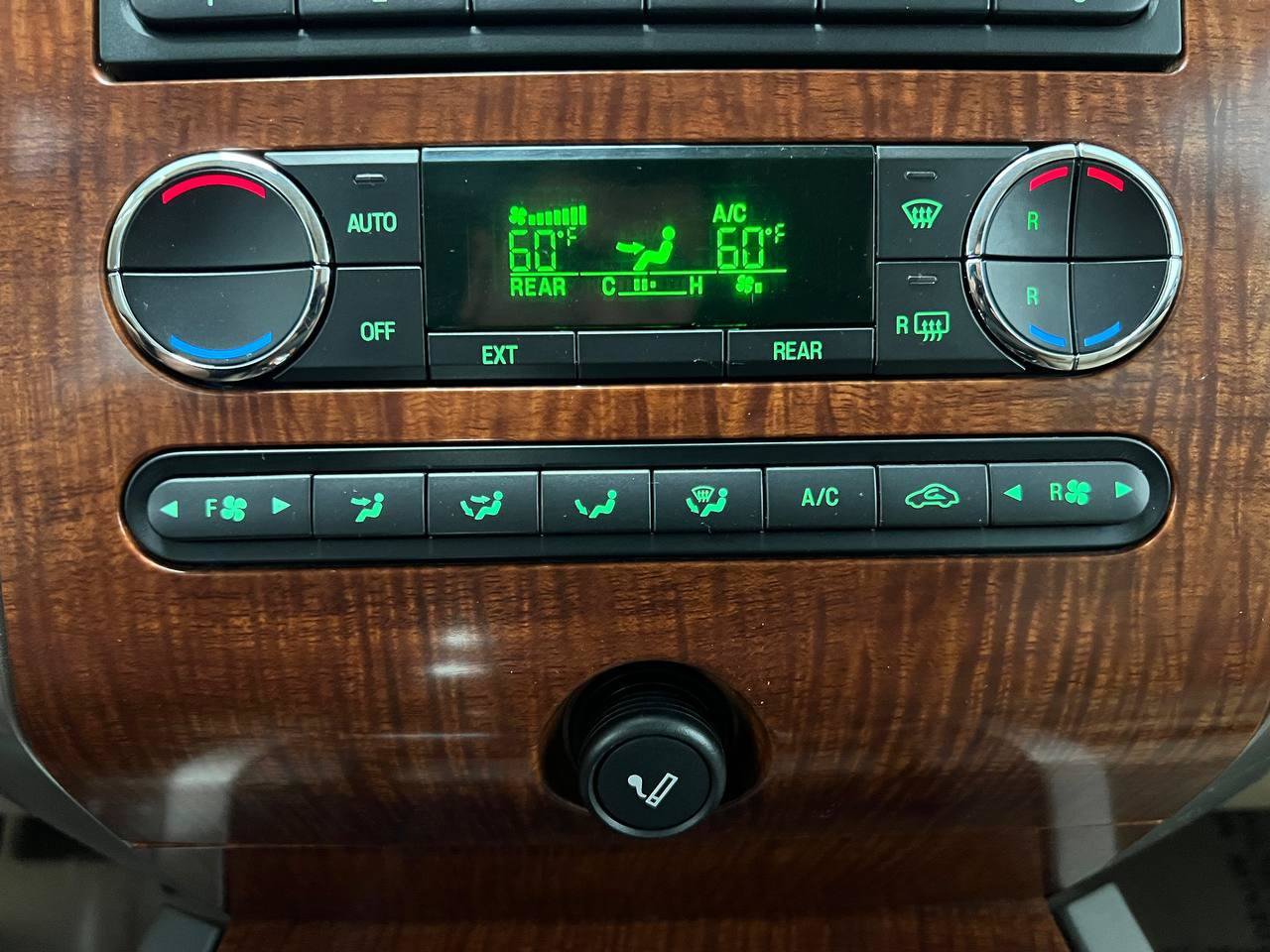 Used 2009 Ford Expedition Eddie Bauer AWD/4WD image 20