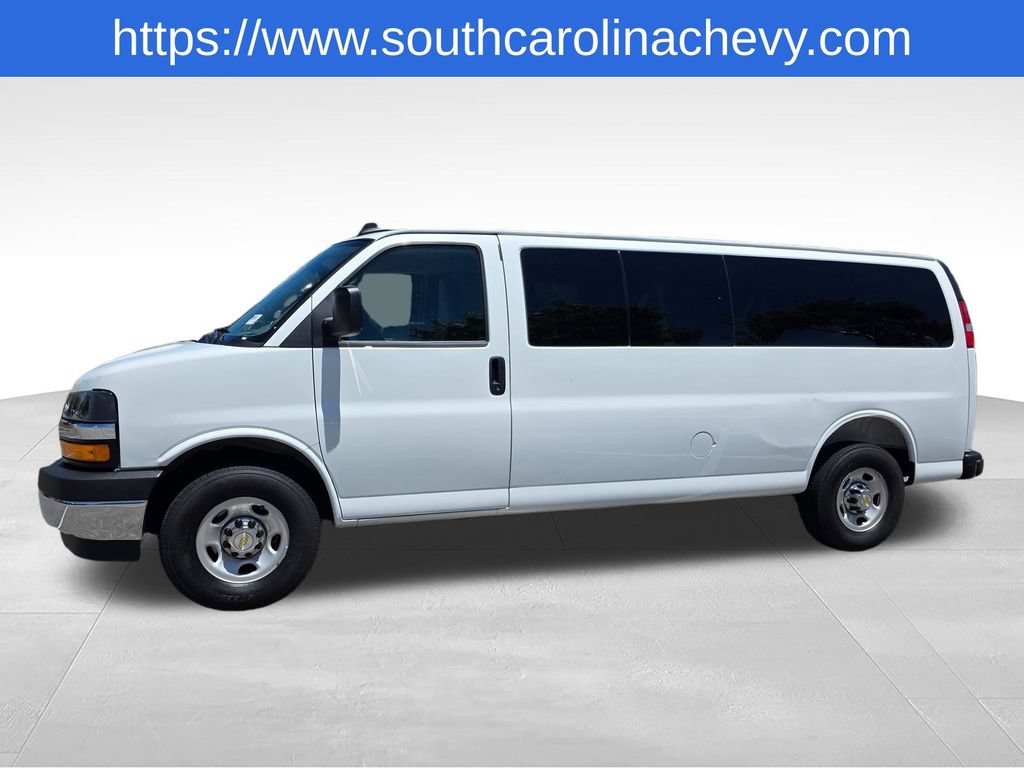Certified 2025 Chevrolet Express 3500 LT w/ LT Preferred Equipment Group RWD image 14