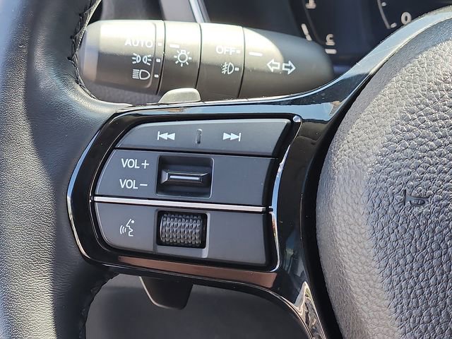 Used 2025 Honda Pilot Elite image 21