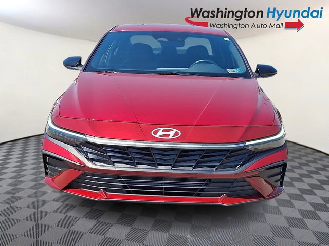 Certified 2025 Hyundai Elantra Sport FWD image 2