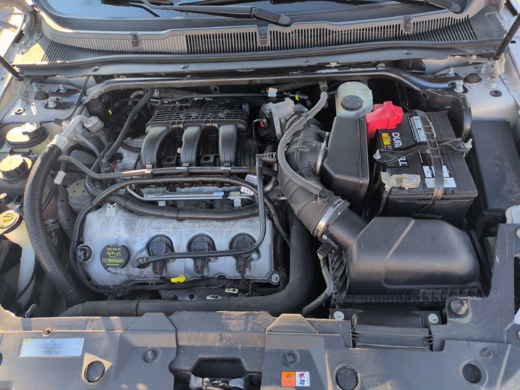 Used 2012 Ford Taurus SEL FWD image 21