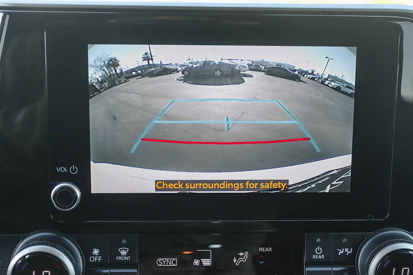 Used 2023 Toyota Highlander L image 24