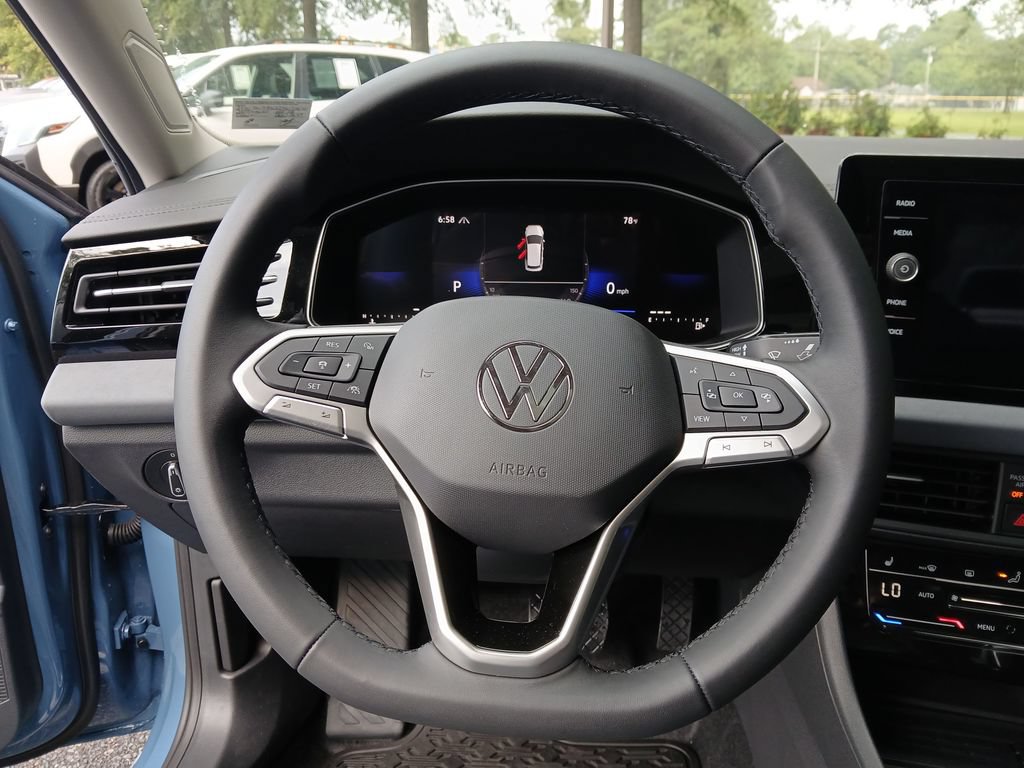 New 2026 Volkswagen Jetta SE FWD image 14