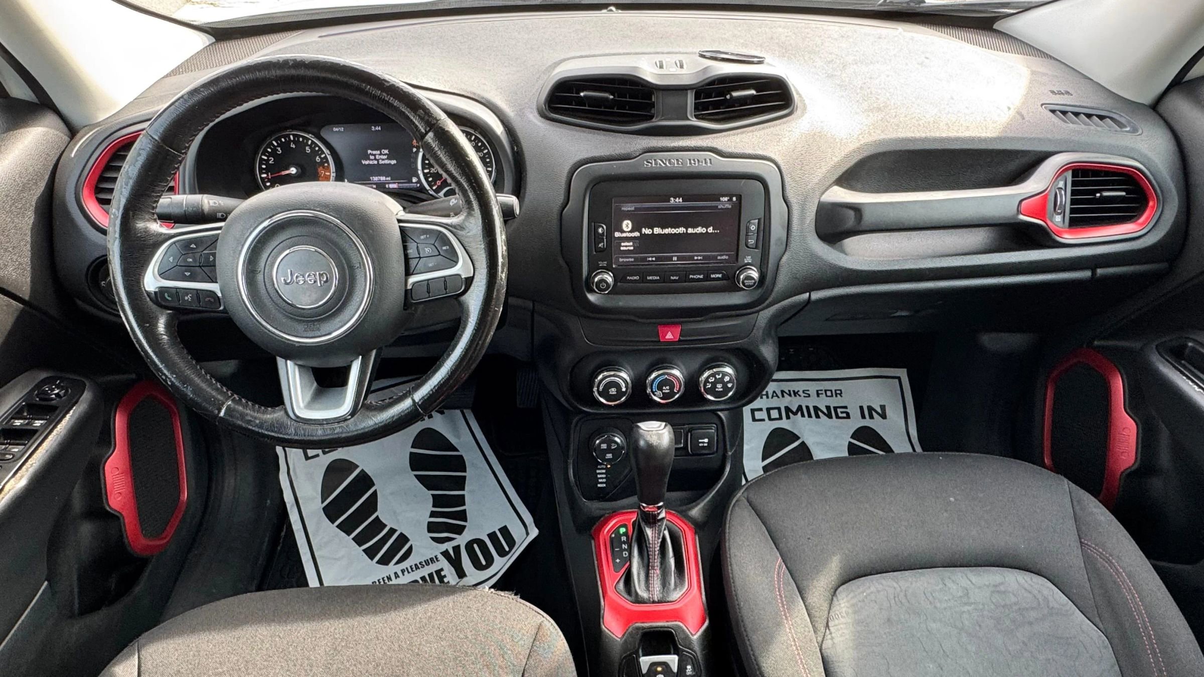 Used 2016 Jeep Renegade Trailhawk AWD/4WD image 15