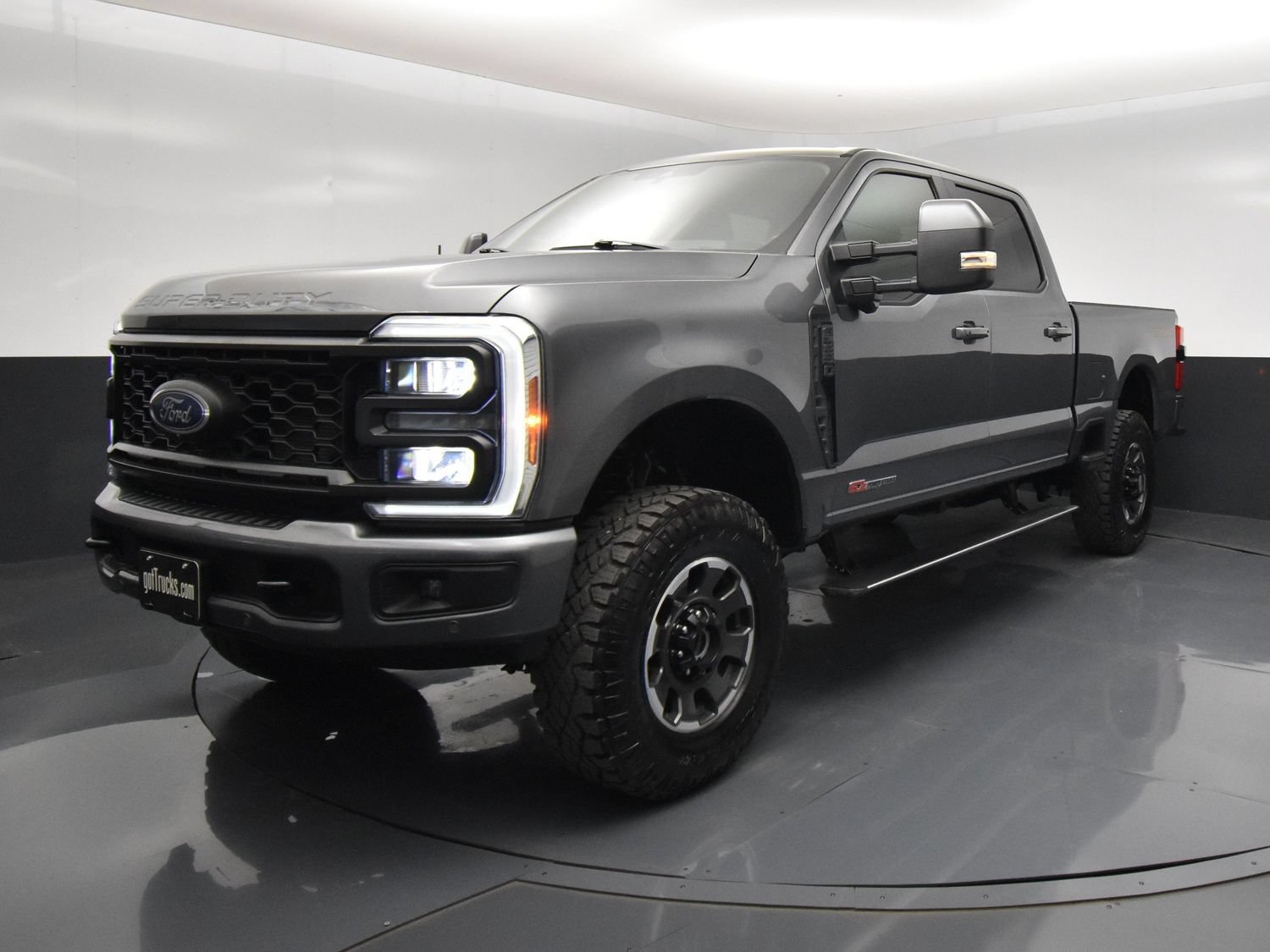 Used 2023 Ford F250 Lariat w/ Lariat Ultimate Package AWD/4WD image 2