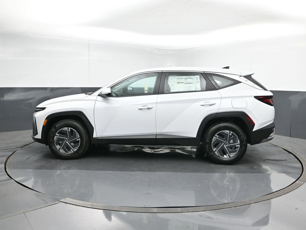 New 2026 Hyundai Tucson Blue SE image 3