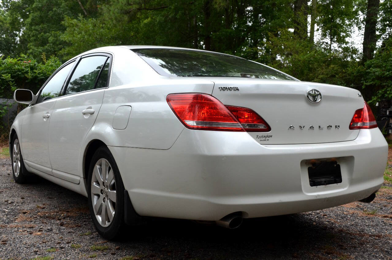 Used 2006 Toyota Avalon XLS FWD image 7