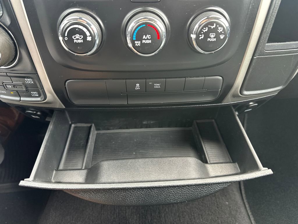 Used 2017 RAM 1500 Classic SLT image 16