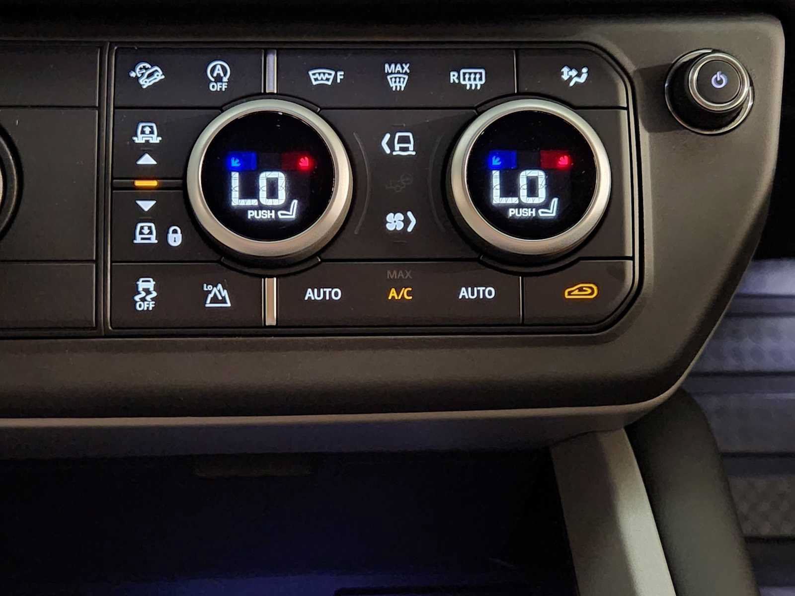 New 2026 Land Rover Defender 130 V8 AWD/4WD image 19