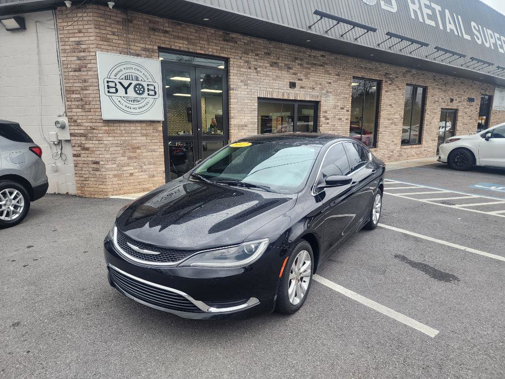 Used 2017 Chrysler 200 Limited Platinum w/ Comfort & Convenience Group image 1