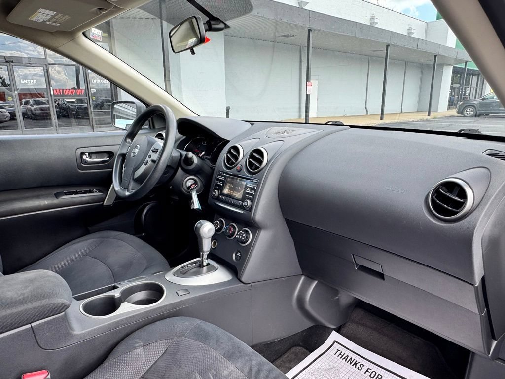 Used 2015 Nissan Rogue S w/ Convenience Package AWD/4WD image 35