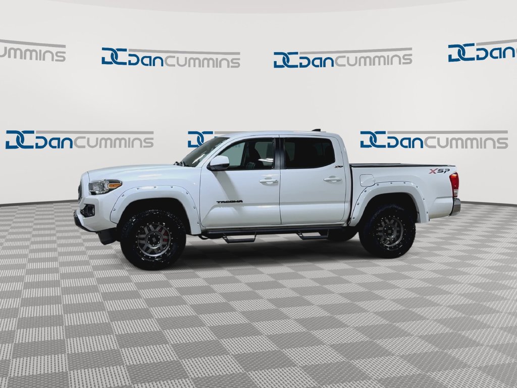 Used 2017 Toyota Tacoma SR5 w/ Tow Package AWD/4WD image 6
