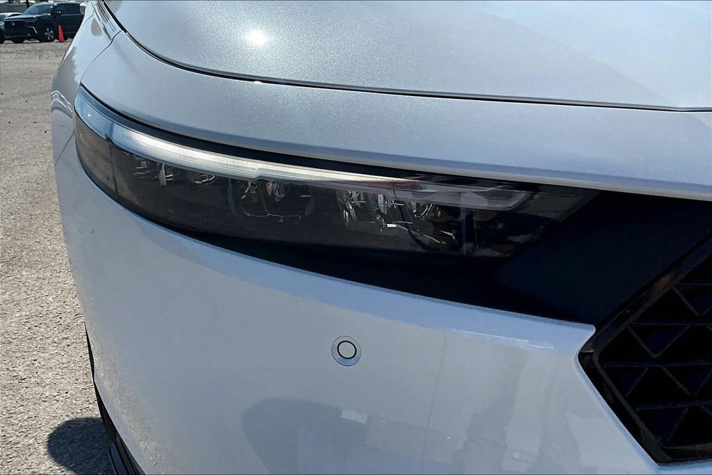 Certified 2025 Honda Accord Touring image 32